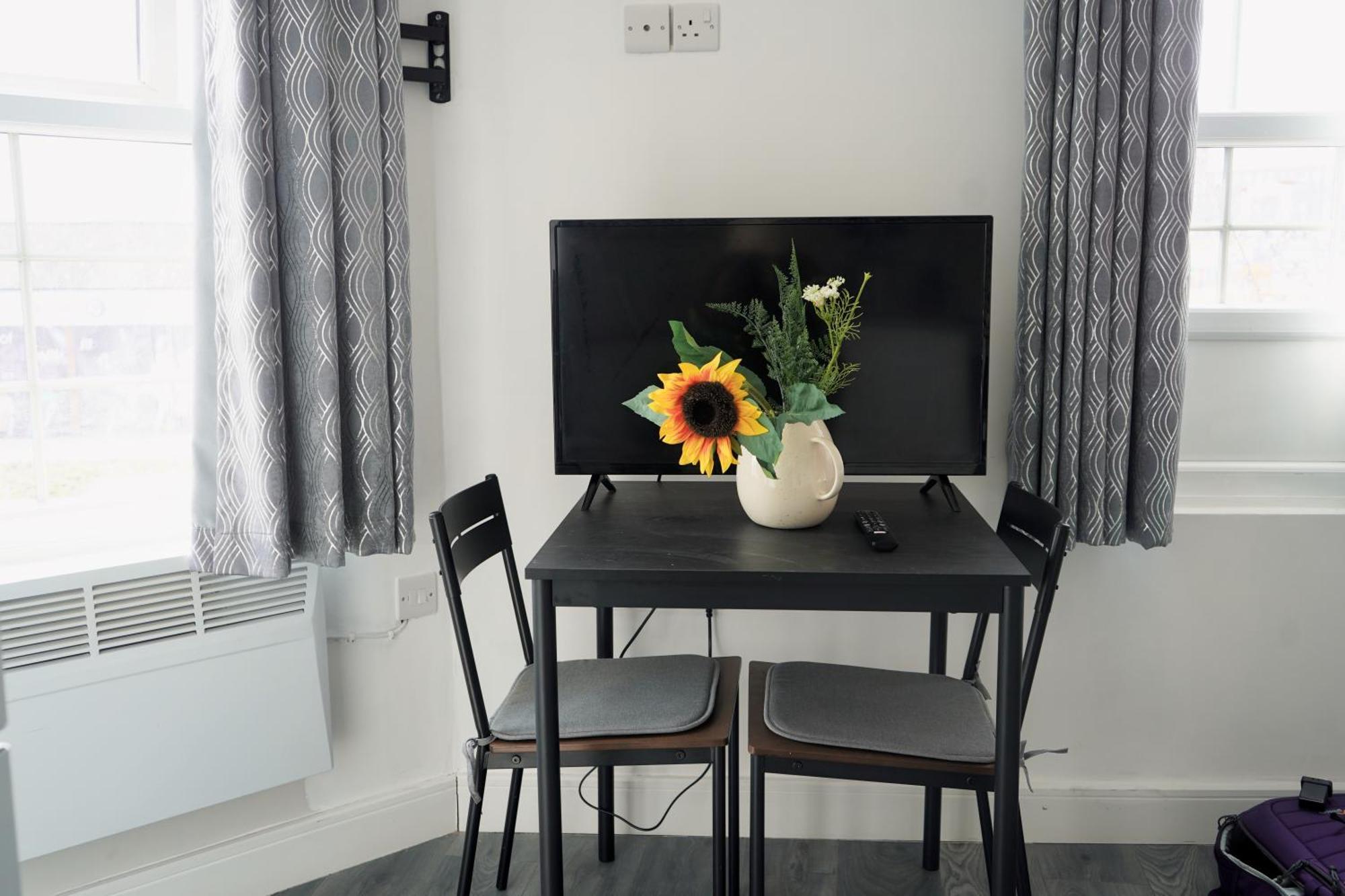 Bright And Spacious Studio In Central Бирмингем Экстерьер фото