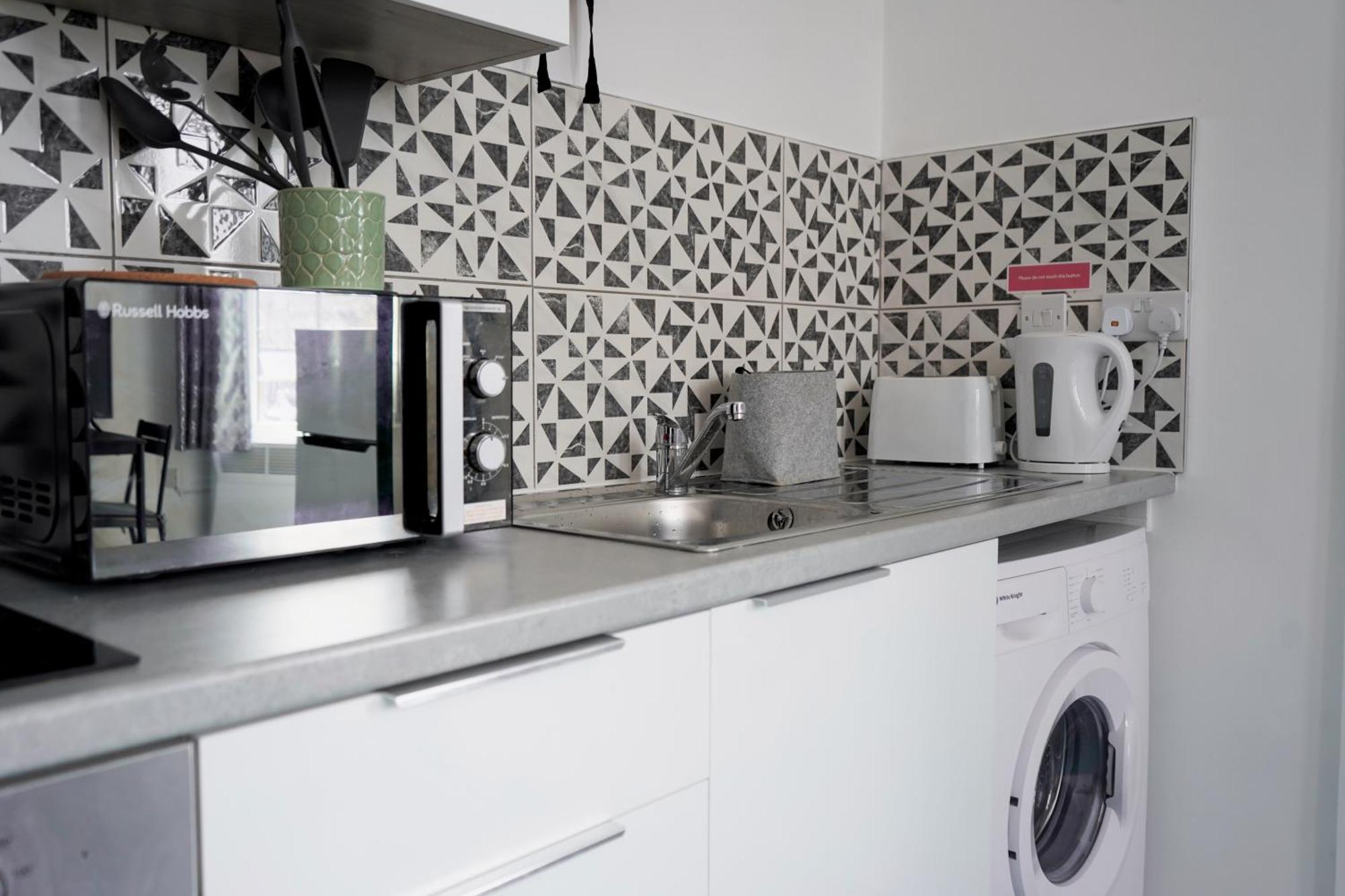 Bright And Spacious Studio In Central Бирмингем Экстерьер фото